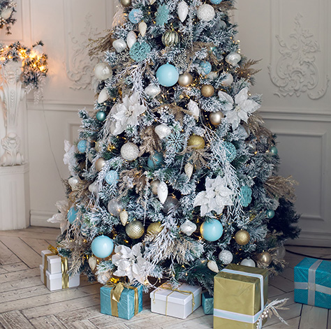 White and Blue Decorated Christmas Tree
